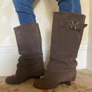 Naughty Monkey brown suede boots!!